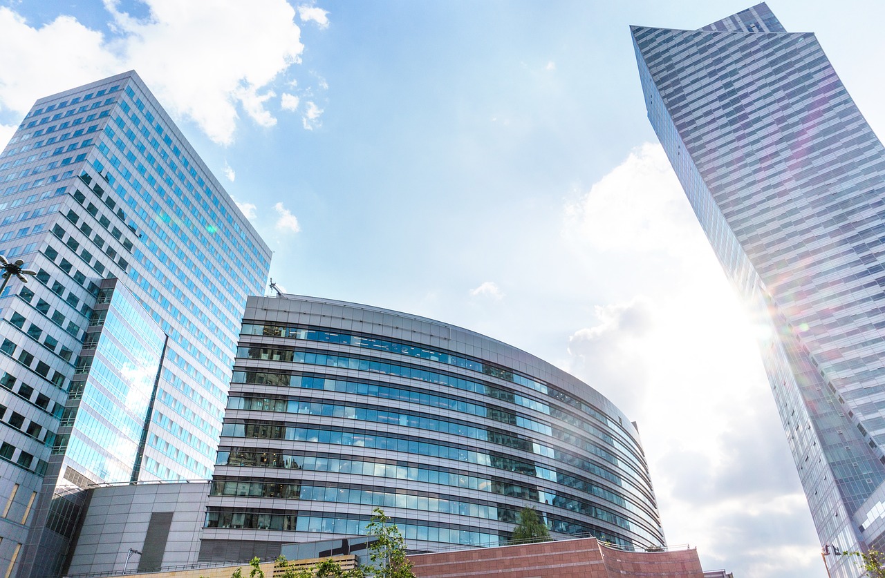 建房标准最新探索，现代建筑的新要求与标准解读