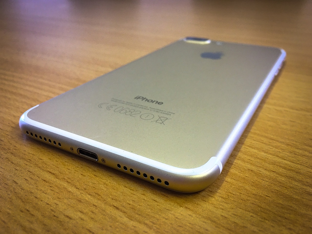 苹果iPhone 7 Plus最新价格概览与分析