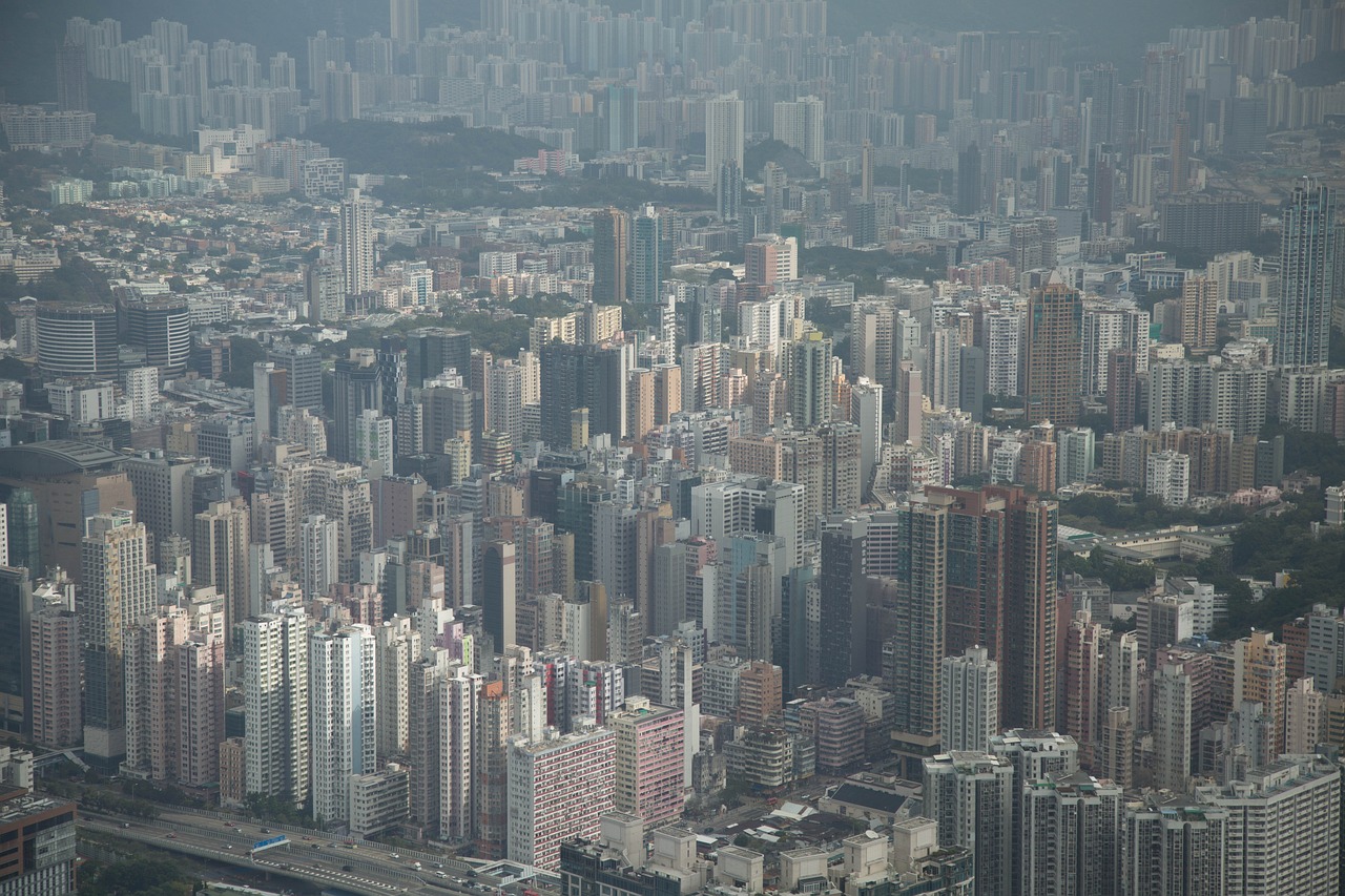 深圳房地产政策最新动态，调控升级与市场走向深度解析
