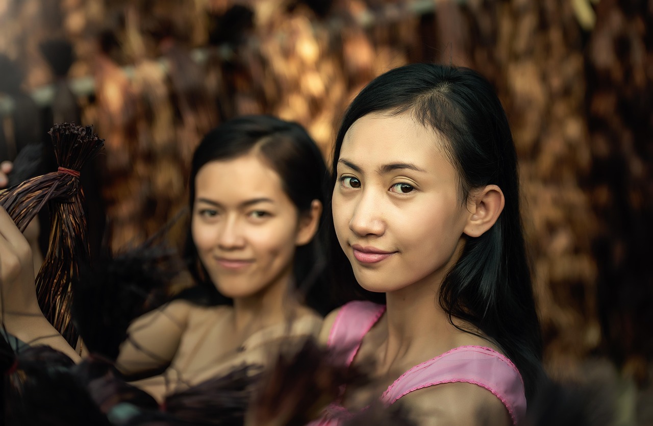 甜妻来袭，Boss大人请自重最新章节及精彩赏析