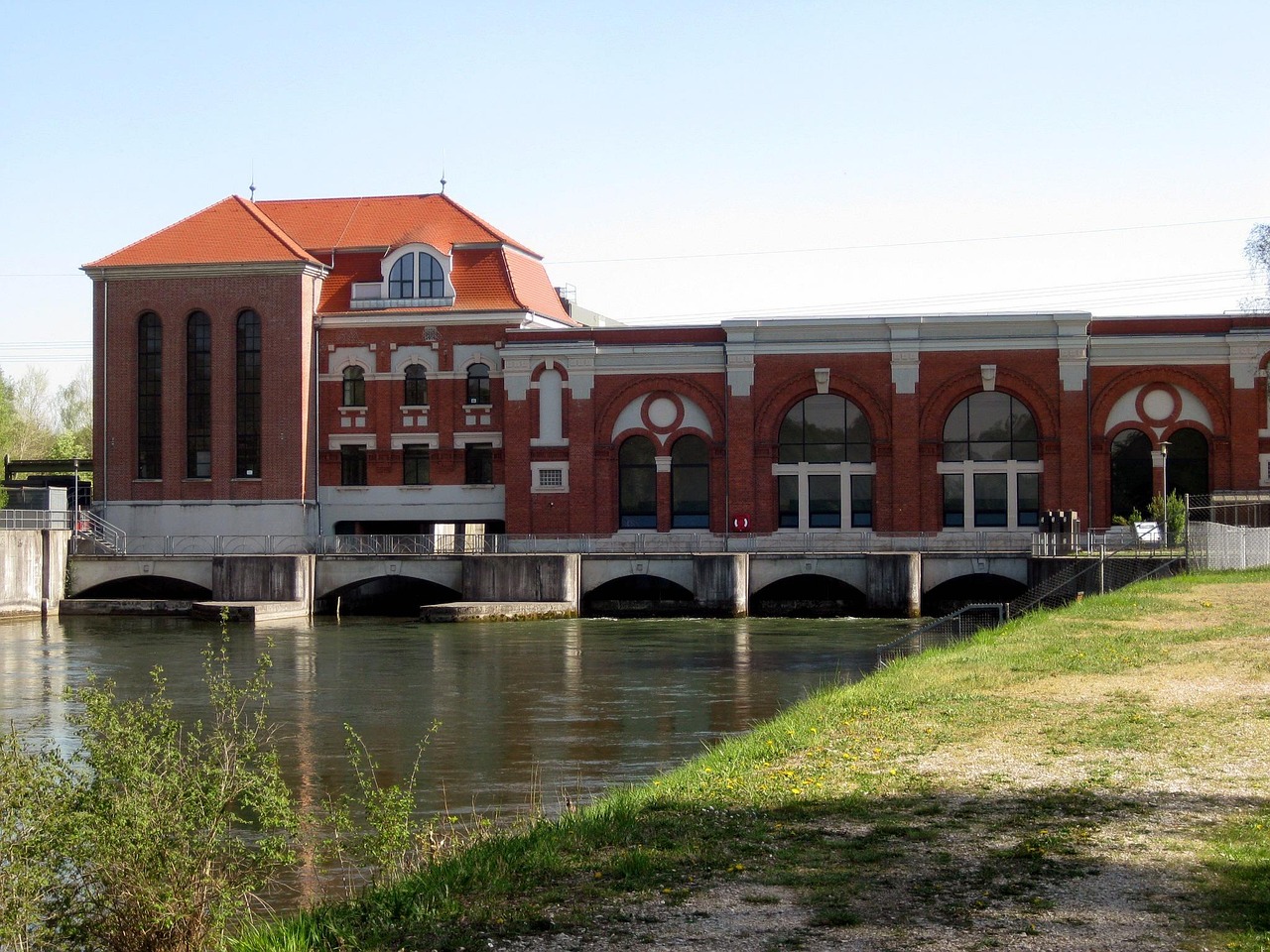 X站最新免费域名发布,探索免费资源的新天地