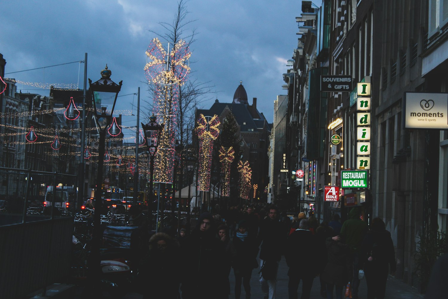 彭超仪新作，探索艺术新领域与深度的独特魅力