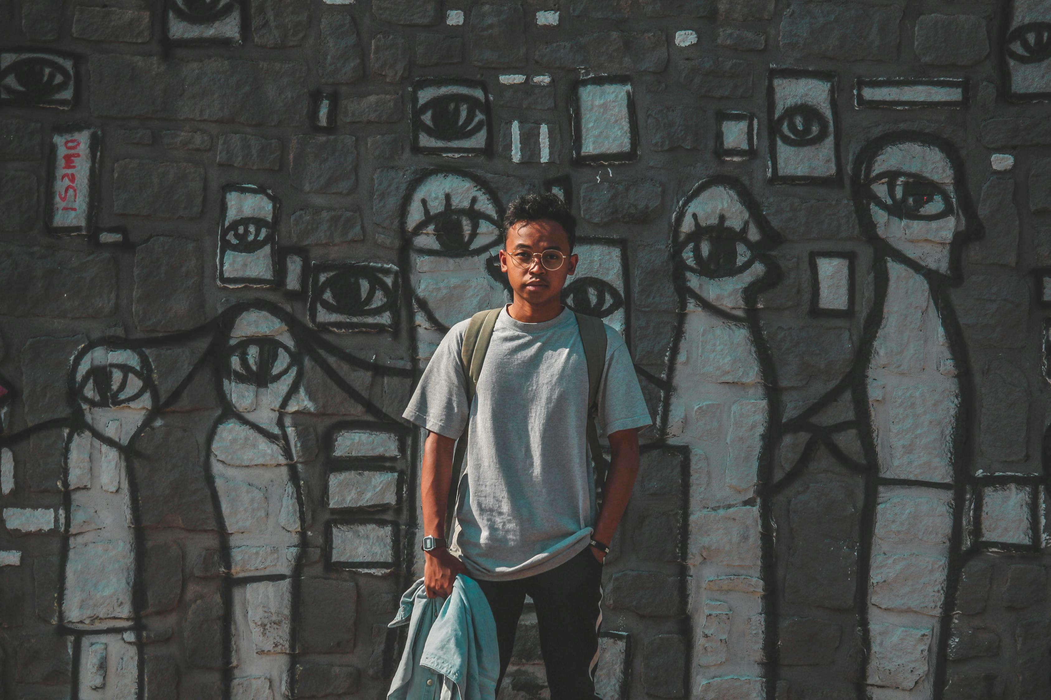 莫欺少年穷演员表及角色深度解读