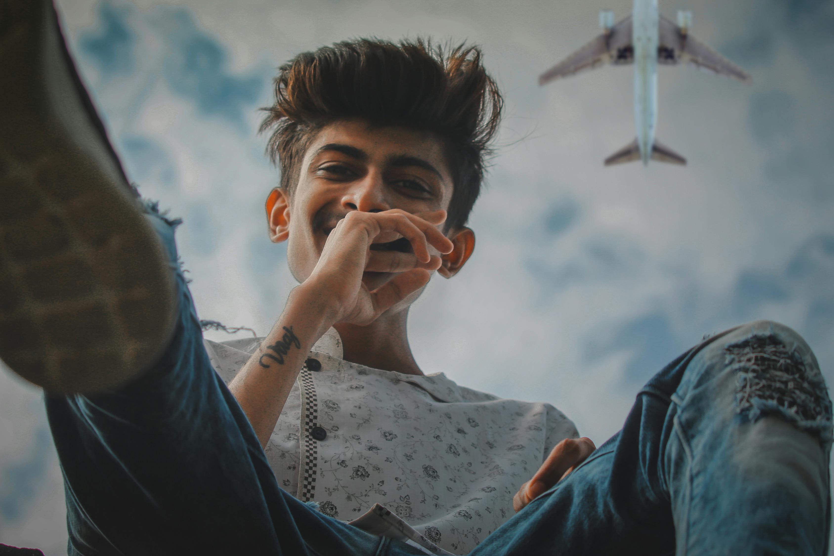 青春男团，璀璨闪耀的力量新星