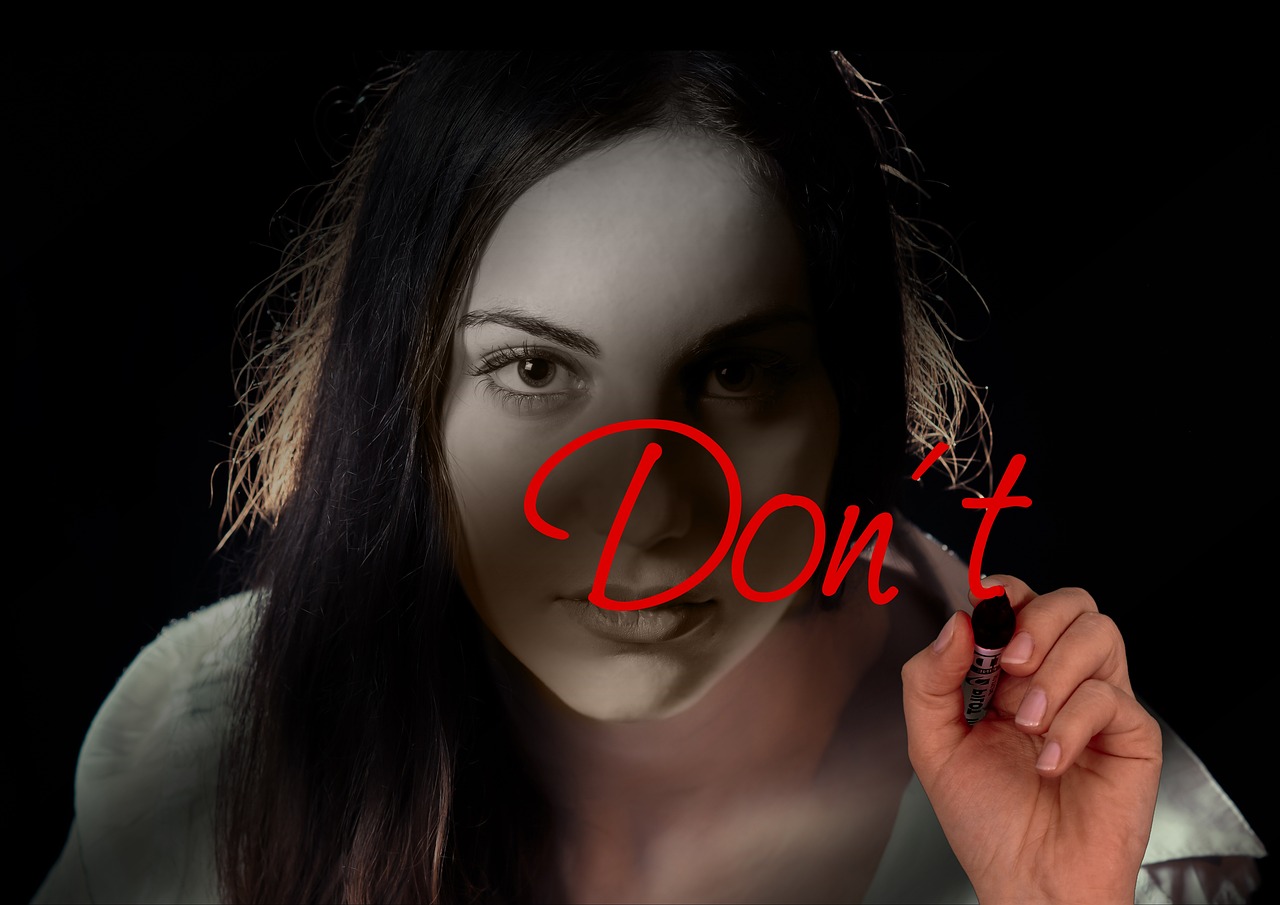 轻松掌握明星丸子头扎法，时尚造型技巧大揭秘！