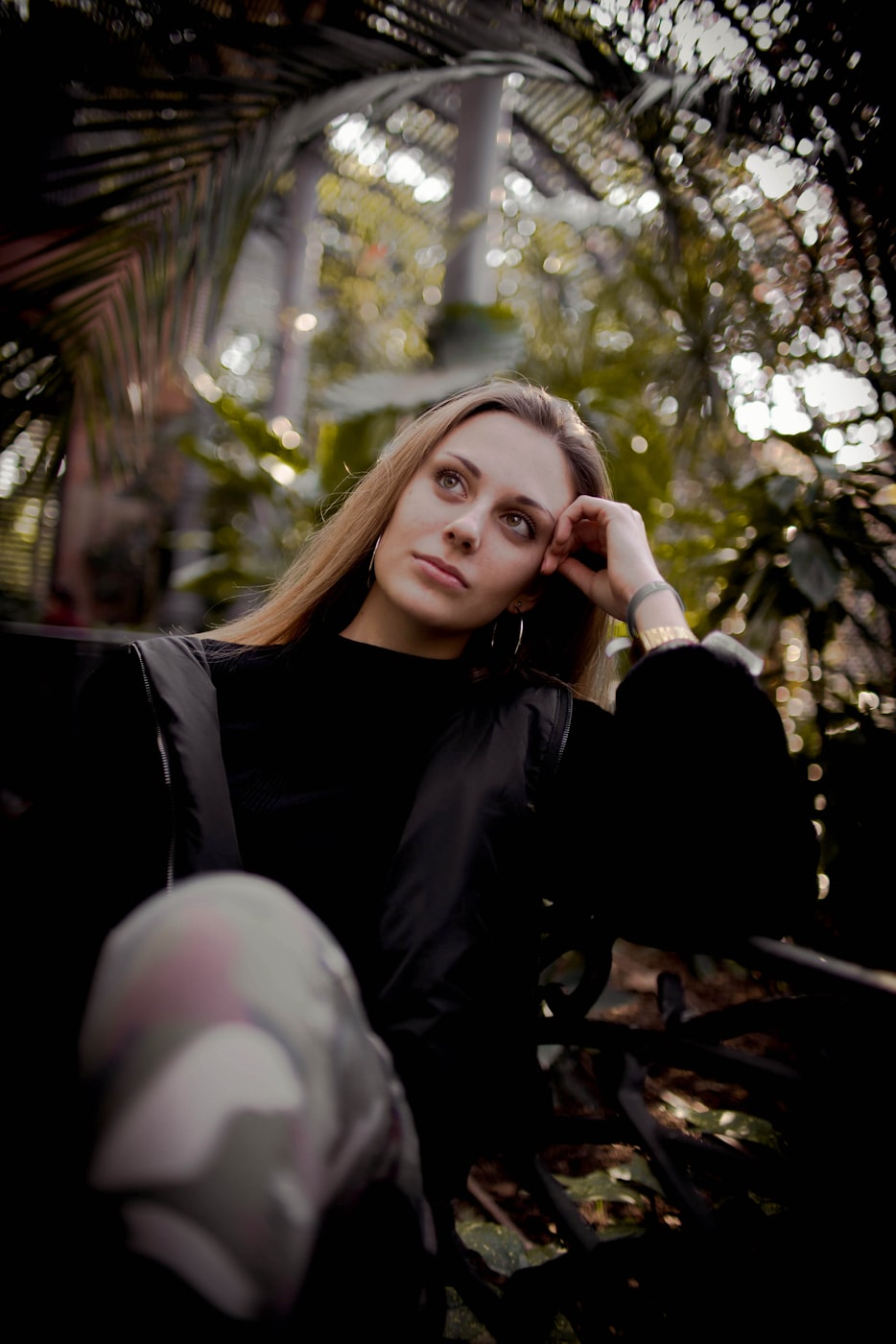 头发稀疏的明星，独特魅力的展现与影响力不减风采