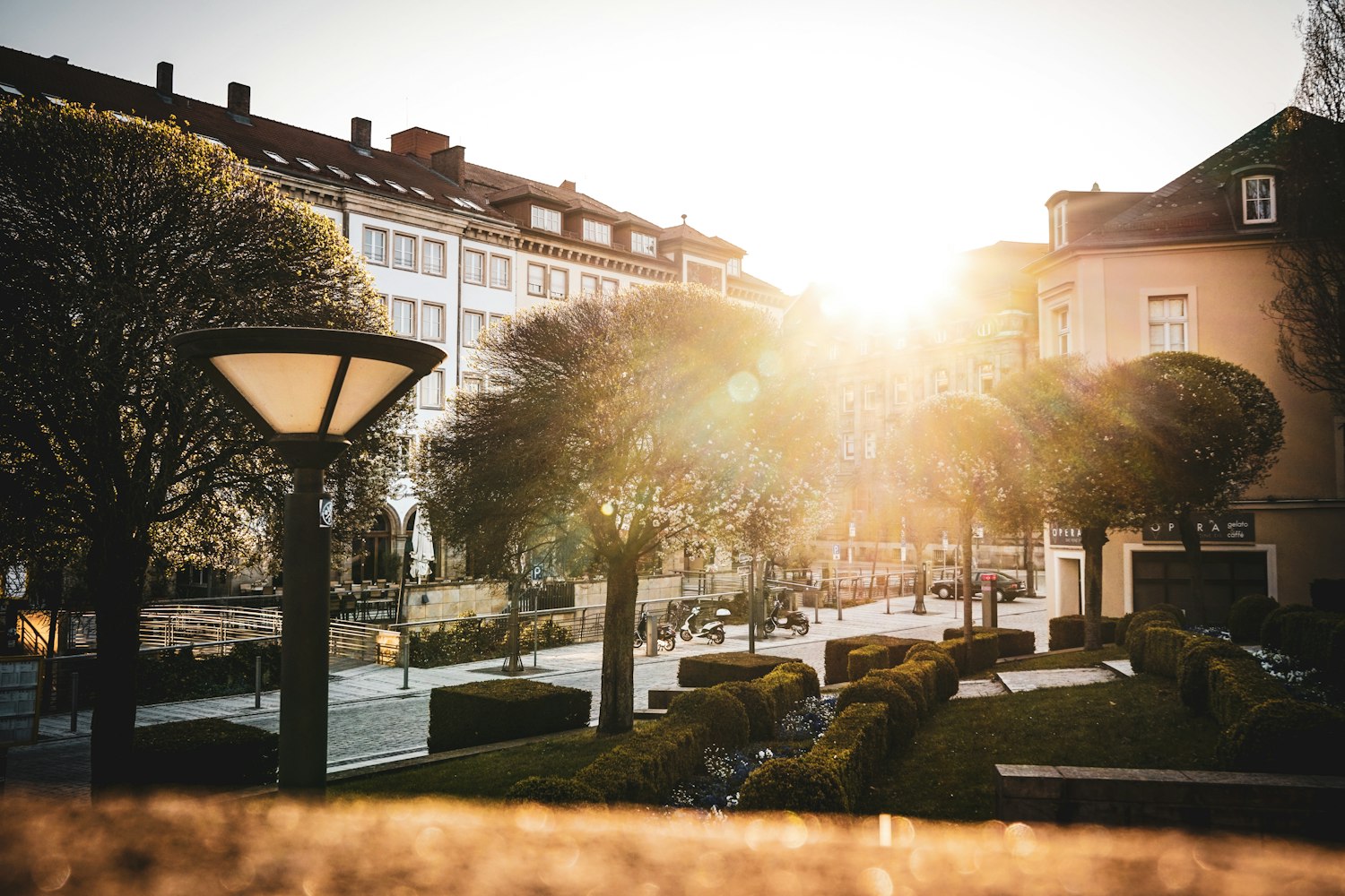 现代都市顶楼奢华时尚展现,最新顶楼风采揭秘