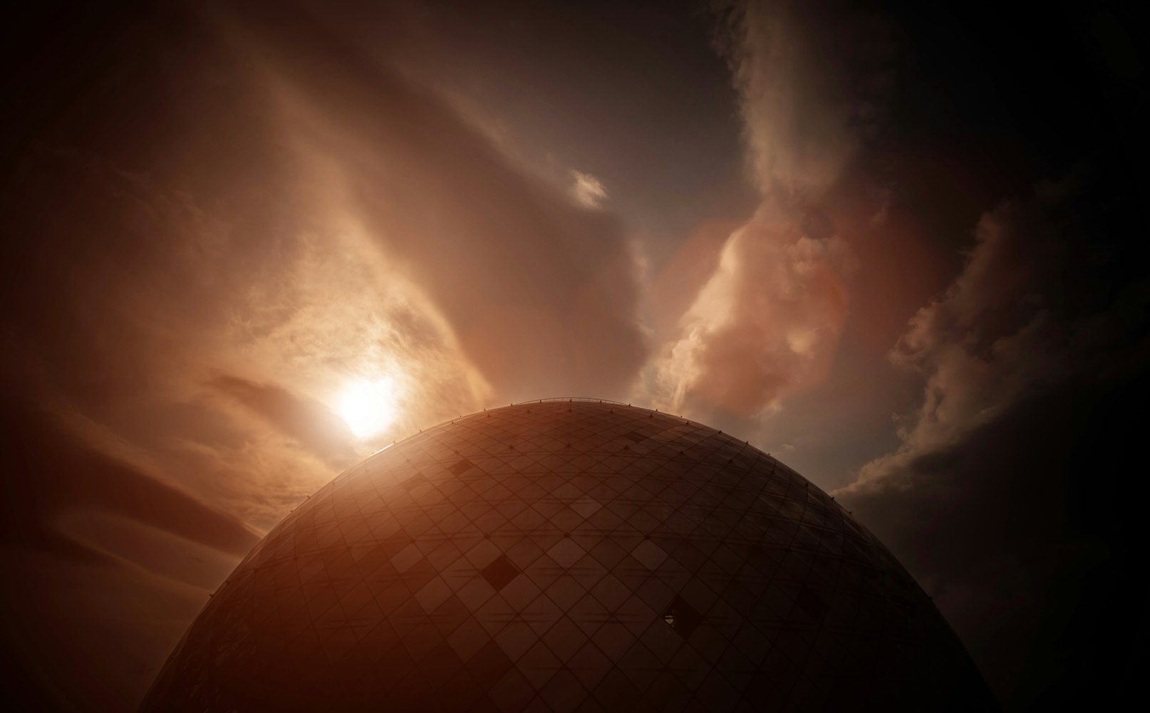 若来新篇，拥抱变革，探索未来之旅