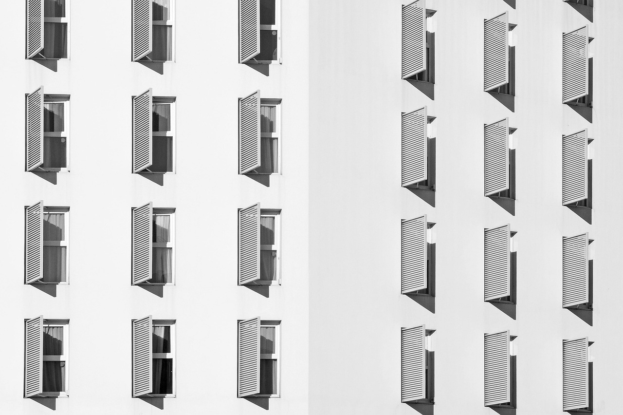 建筑规范更新的重要性及其影响探讨