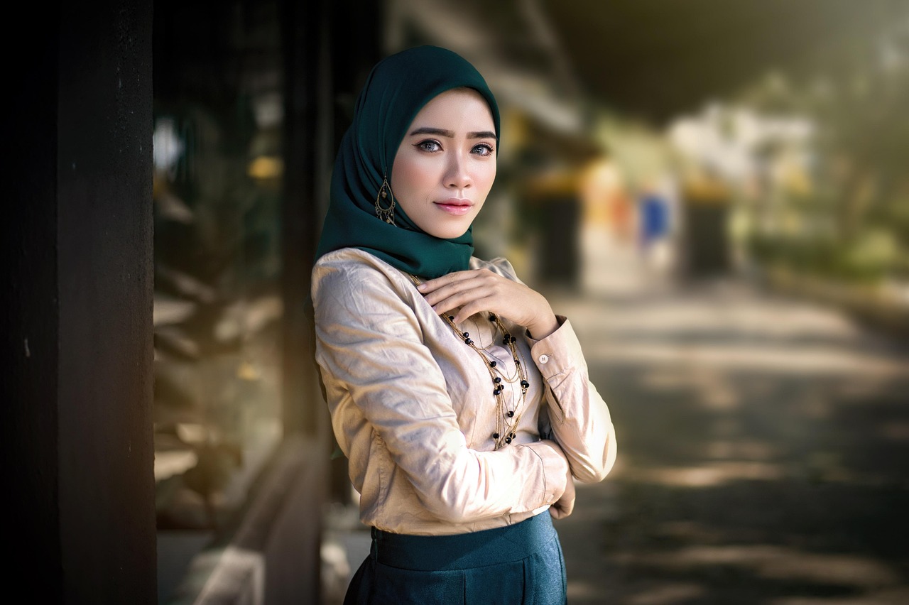 当代女性魅力与力量的展现——俏美妻子新篇