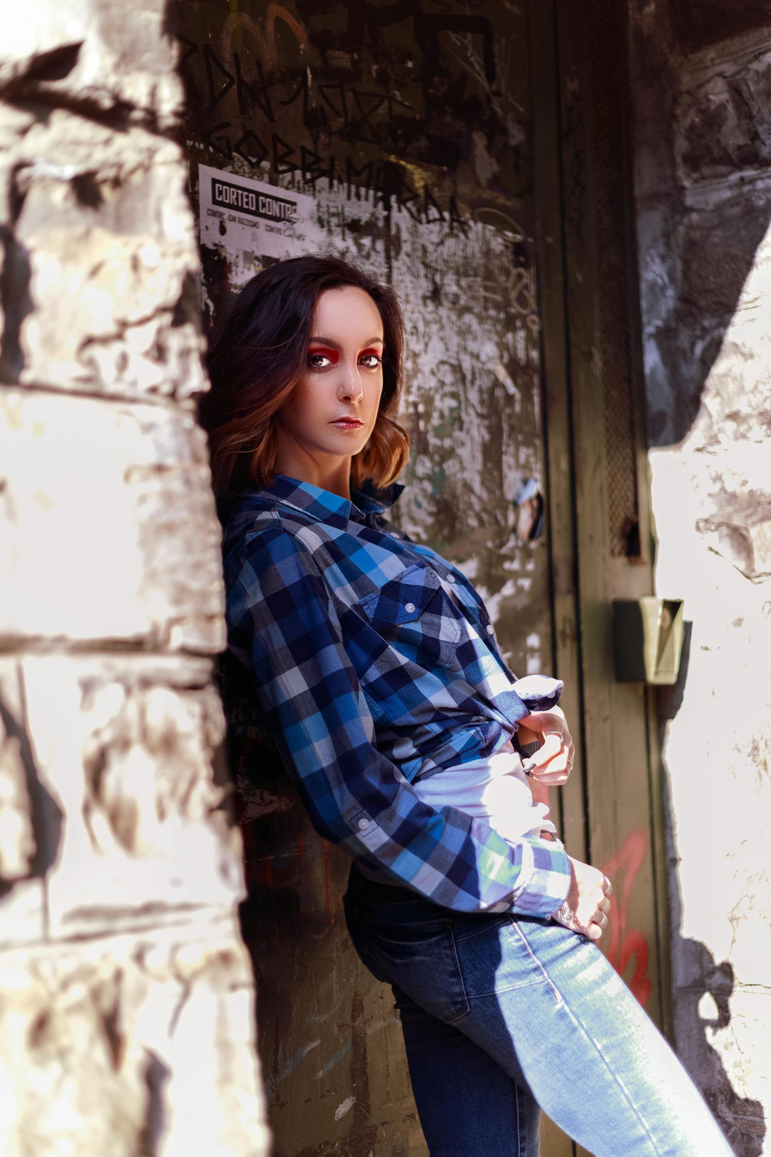 宋慧乔重塑时尚魅力,短发造型亮相,闪耀璀璨光芒