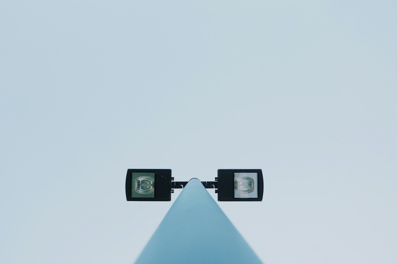 最新灯具设计,塑造现代生活空间的照明艺术之美