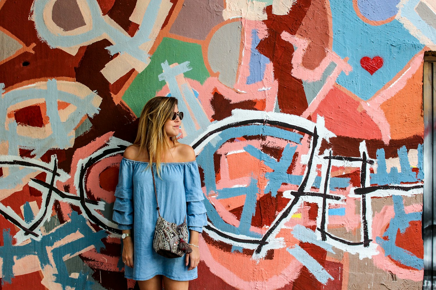 动漫女孩画，艺术与想象的绝美融合