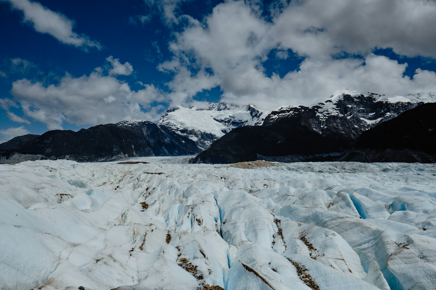 北极冰川最新融化状况，全球气候变化的紧急警示