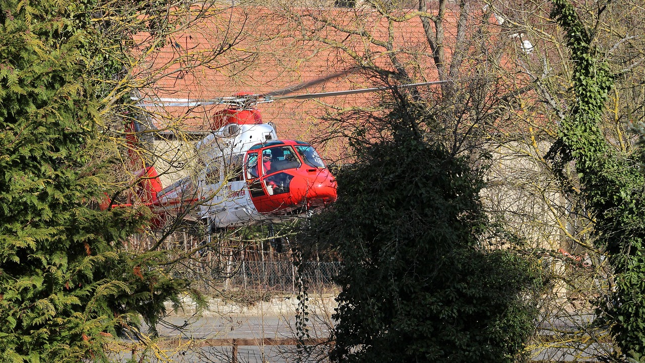 江西车祸事故现场与救援全方位报道，最新新闻更新