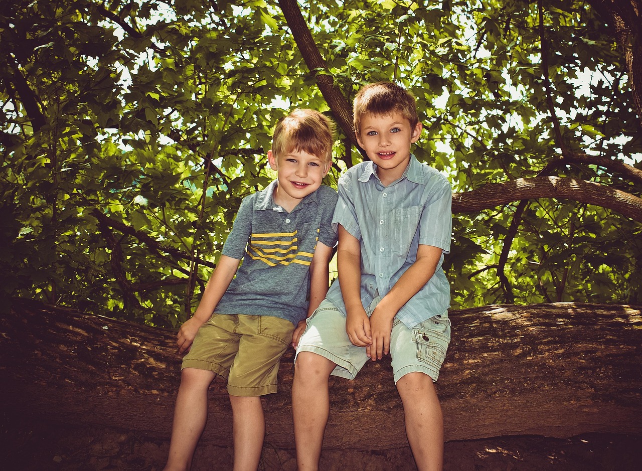 废柴兄弟演员,热血青春演绎荧幕力量