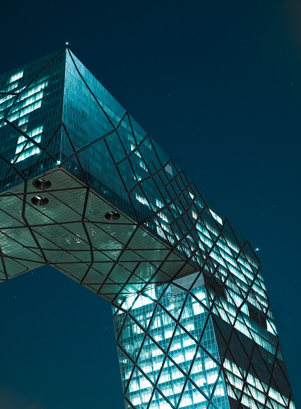 广州电视台新闻回放，见证城市发展，重温时事历程