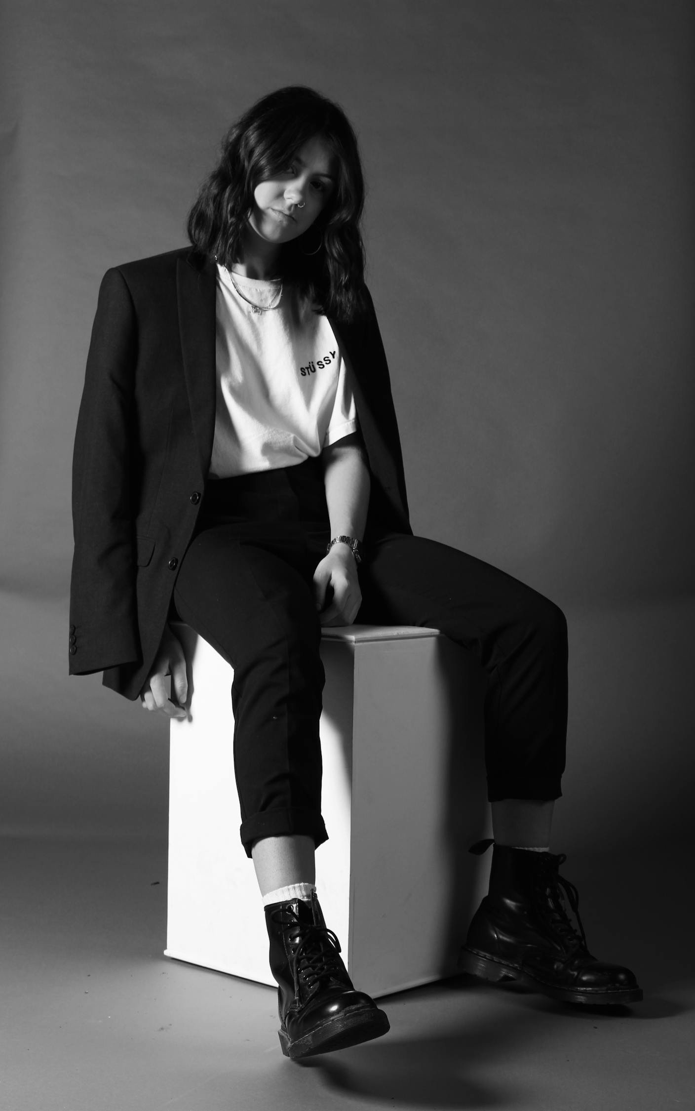 时尚假发新品引领潮流，展现个性魅力