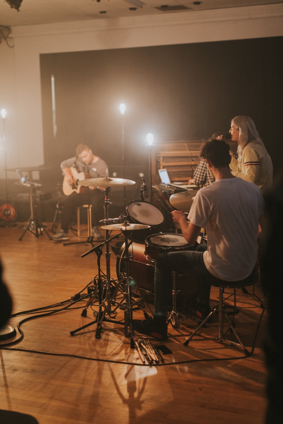 李凤栖的星光熠熠演艺之路揭秘