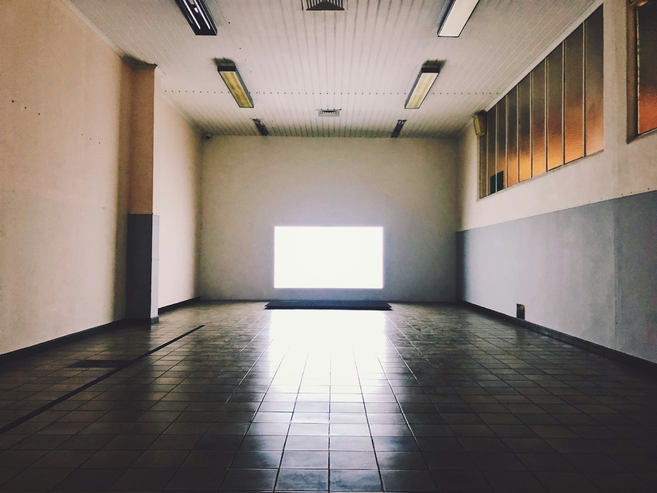 新版阁楼空间，重塑居住美学的艺术探索