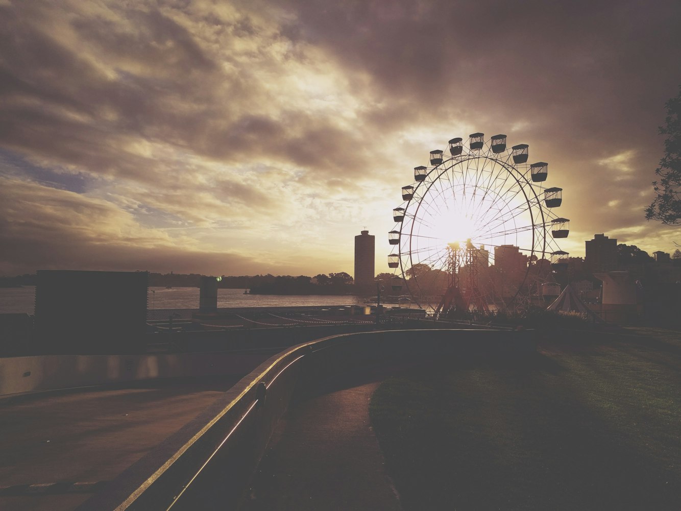 全球矿产资源最新动态与未来展望，最新矿产资讯一网打尽