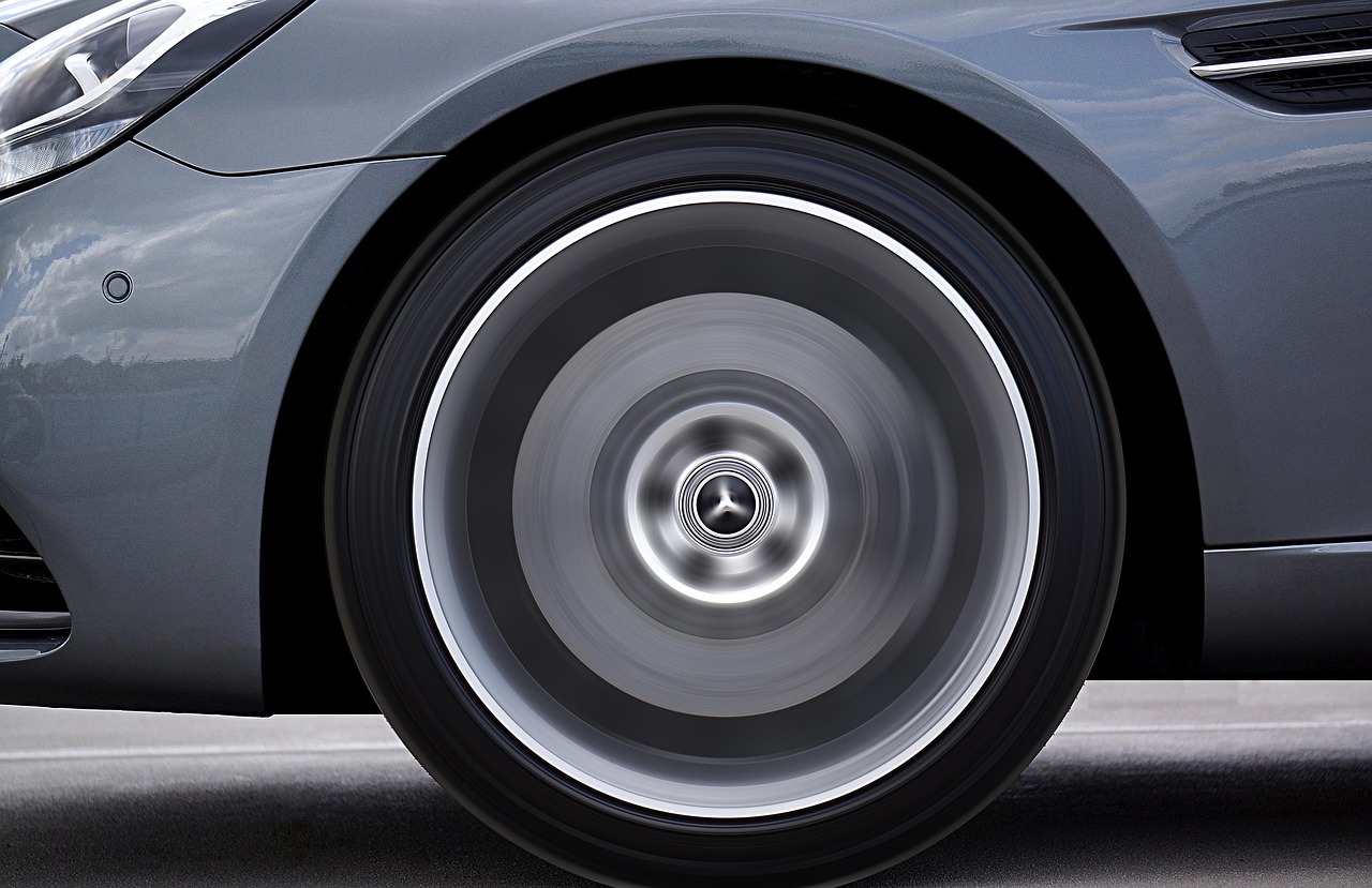 奔驰轮胎价格深度解析与全面了解