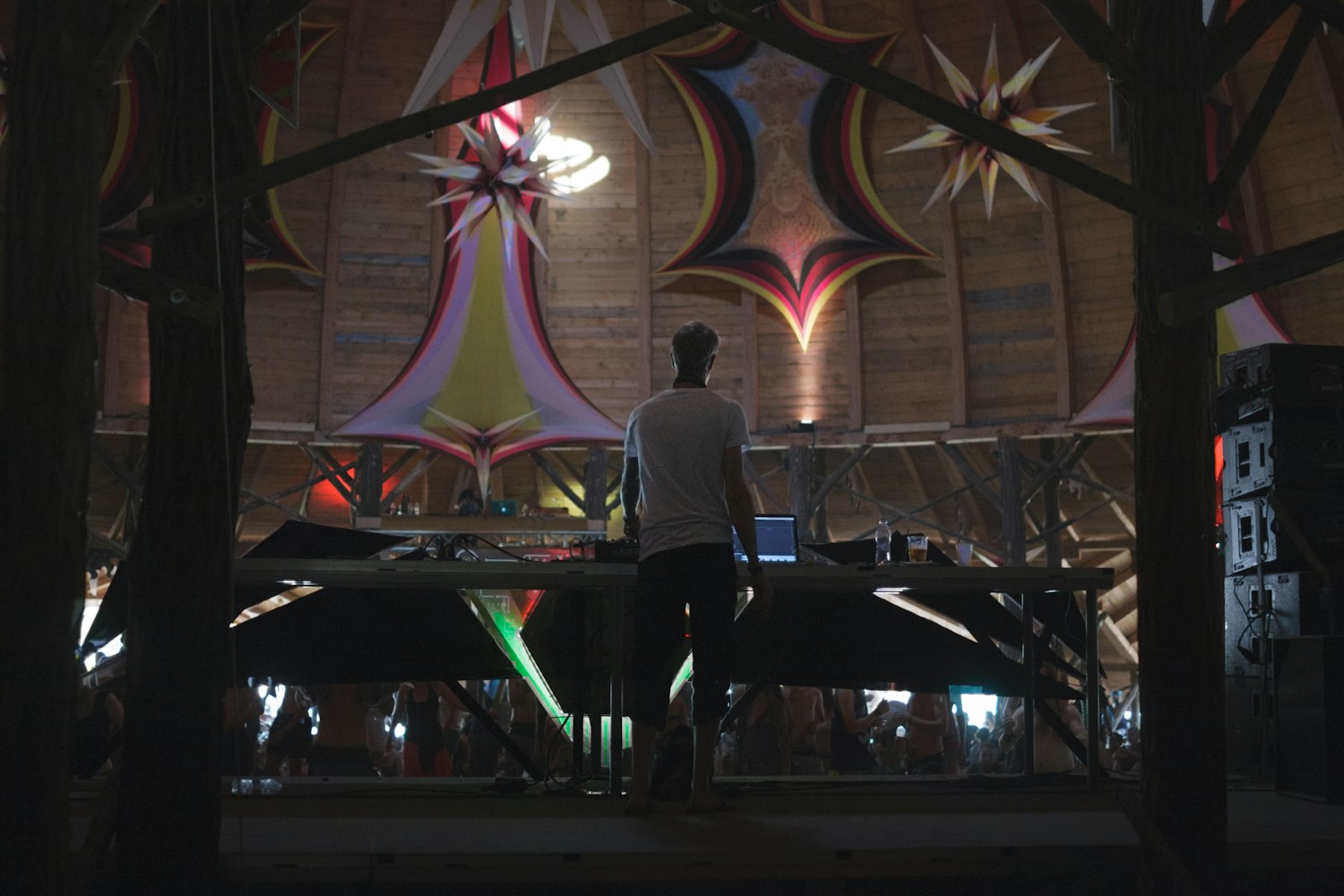 网吧办比赛，竞技精神的新舞台展现